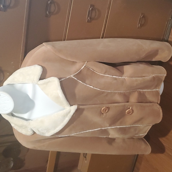 MULBERRY STREET coat.    #4653 - Picture 2 of 8